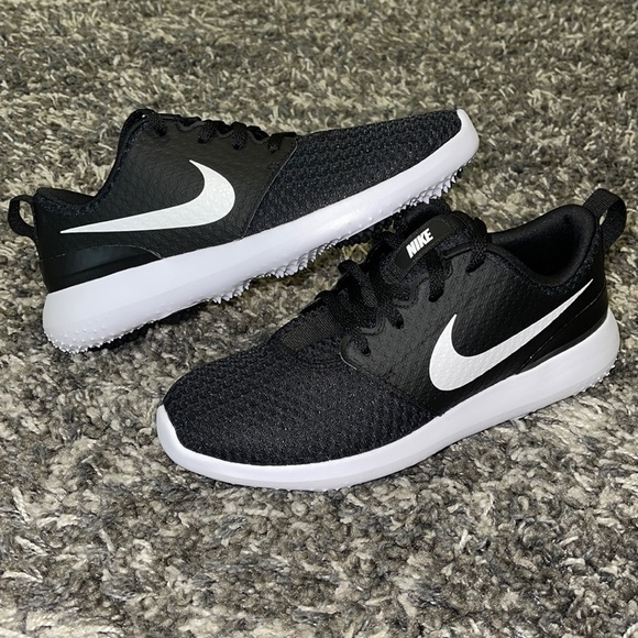 New NIKE GOLF Roshe G in Black/White/Metallic White